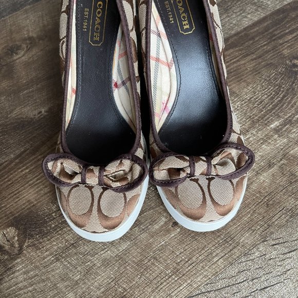 Coach Wedge Women’s shoe size 8m. - Picture 5 of 12